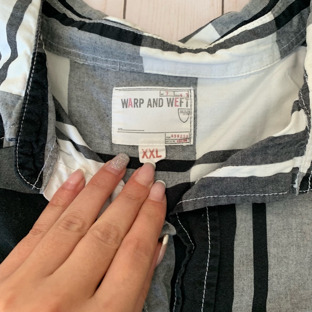 Warp & Weft Button Up - Picture 2 of 5
